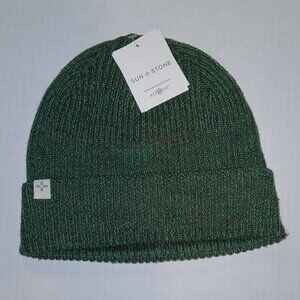 sun + stone knit beanie